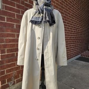 London Fog Mens Cream Trench Coat with Button Front, Faux Fur lined, Size 40R